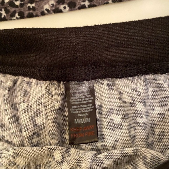 Cheetah PJ Set​​ - Picture 3 of 3